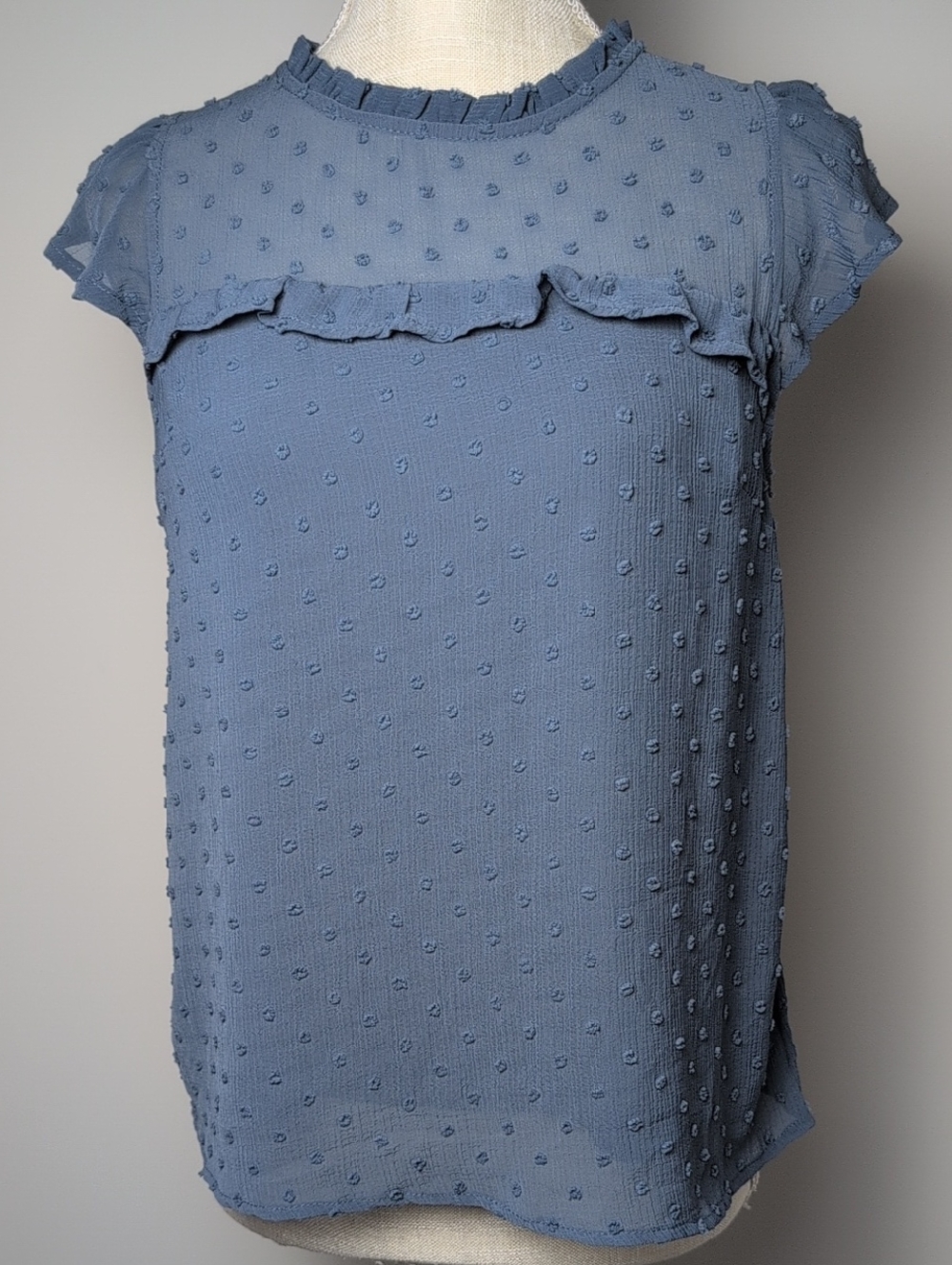 Monteau LA Women's Dusty Blue Textured Ruffle Cap-Sleeve Top